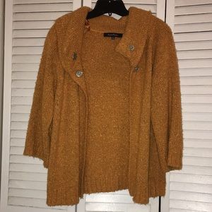 Yellow/Orange sweater